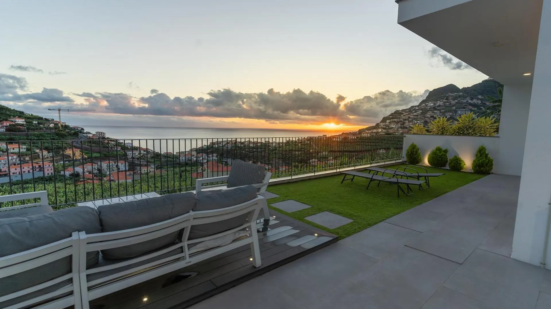 Villa Fenix Câmara de Lobos 0*,